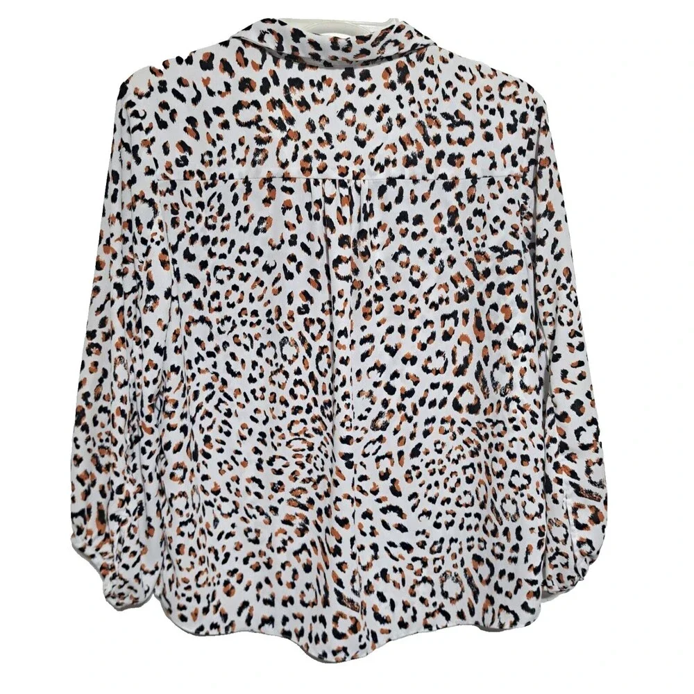 Finn & Grace Womens Button Front collared Shirt Leopard Print Size Medium - Picture 4 of 9